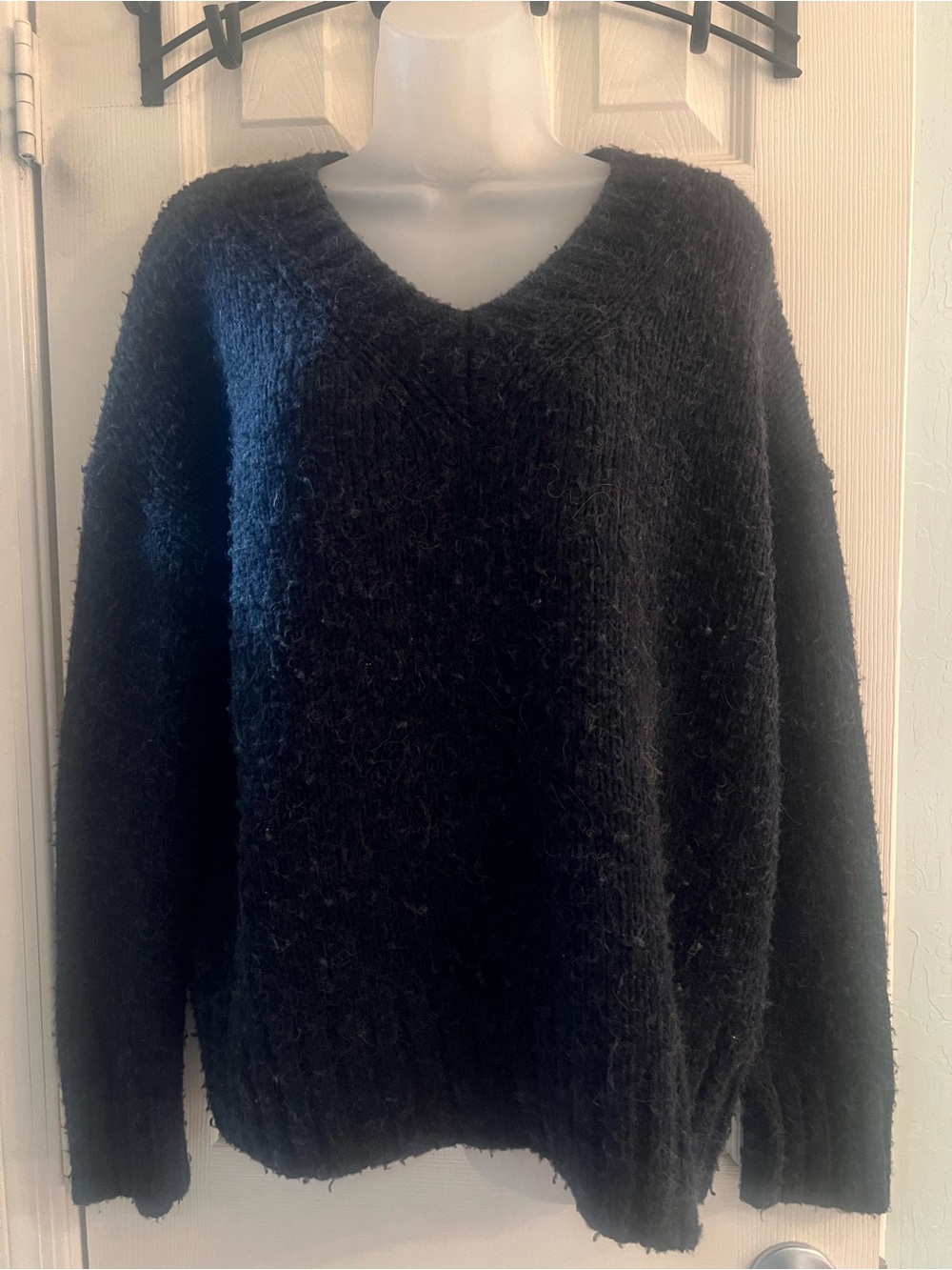 Re done 90’s v neck medium wool sweater